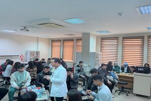 Hemşirelik Esasları Dersi Laboratuvar Uygulamaları